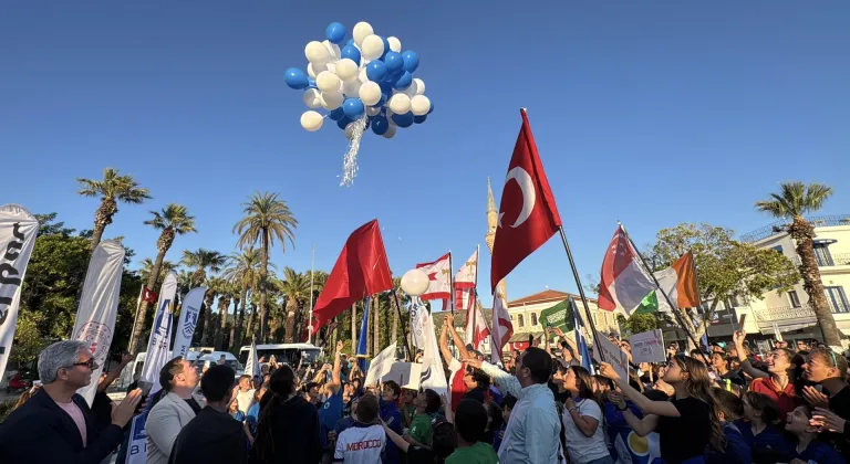 14. Bodrum Uluslararası Optimist Yarışları'nın kortej yürüyüşü yapıldı