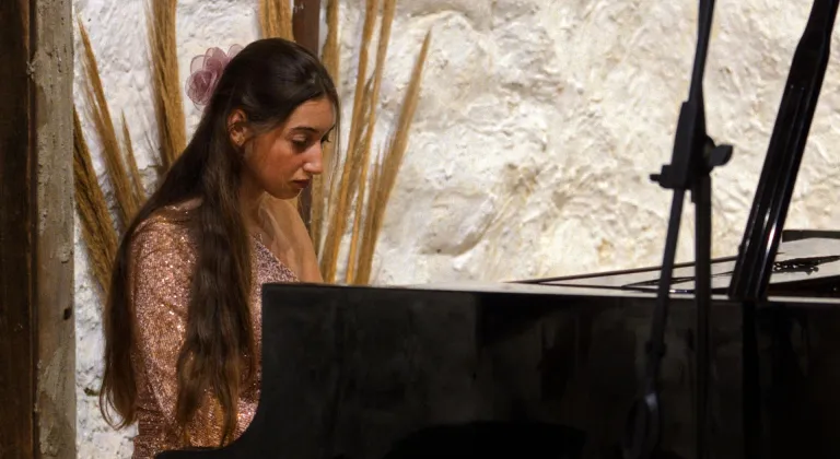23. Gümüşlük Müzik Festivali 14 genç piyanistin konseriyle devam etti
