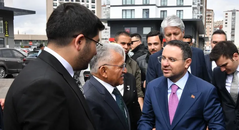 Adalet Bakanı Akın Gürlek, Kayseri'de ziyaretlerde bulundu