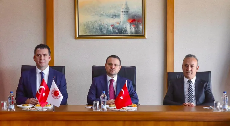 Adalet Bakanı Gürlek, Küçükçekmece Adalet Sarayı'nı ziyaret etti