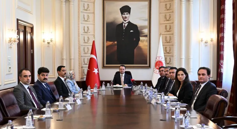 Adalet Bakanı Gürlek, Muhsin Yazıcıoğlu'nun ailesiyle görüştü: