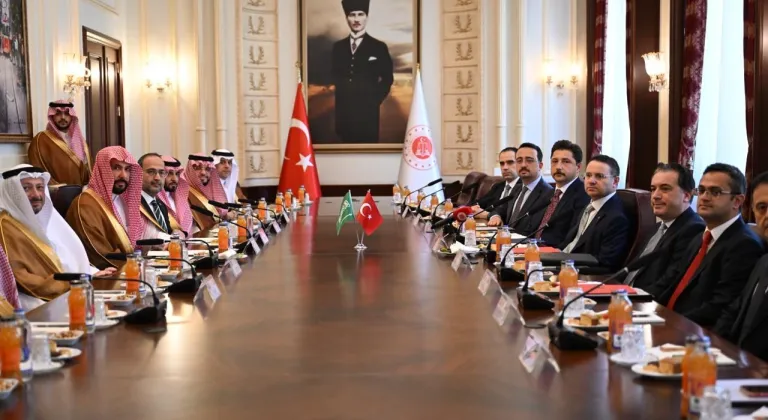 Adalet Bakanı Gürlek, Suudi mevkidaşı Al Smani ile görüştü: