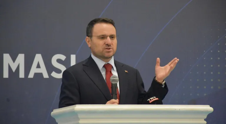 Adalet Bakanı Gürlek, Trabzon'da AK Parti 25. Yıl Teşkilat Buluşması'nda konuştu: