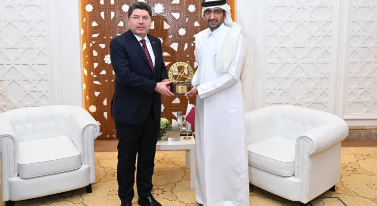 Adalet Bakanı Tunç, Katar’da mevkidaşı Al Mohannadi ile görüştü
