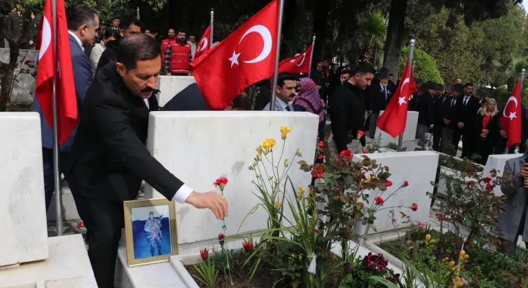 Adana ve çevre illerde Çanakkale Deniz Zaferi'nin 111. yıl dönümü kutlandı