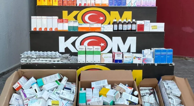 Adana'da 6 bin 247 ilaç ve 216 tıbbi cihaz ele geçirildi
