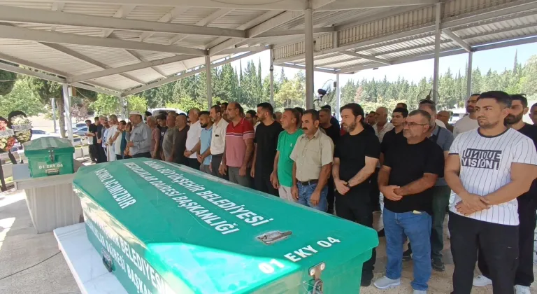 Adana'da baba ve oğlunu silahla öldüren zanlı tutuklandı