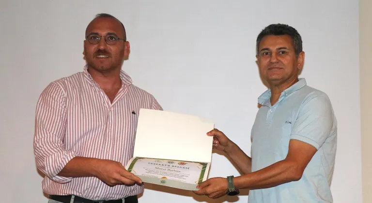 Adana'da "Basın Buluşması"nda yerel medyanın geleceği konuşuldu