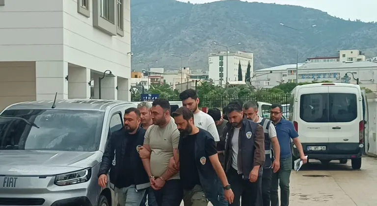 Adana'da bir kişinin tabancayla vurularak öldürülmesine ilişkin 3 zanlı tutuklandı