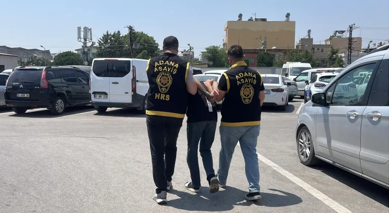 Adana'da evden altın ve para çaldıkları iddia edilen 2 zanlı tutuklandı