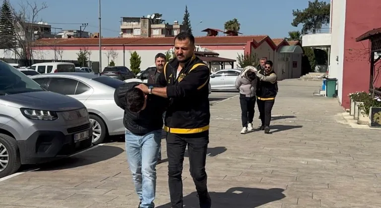 Adana'da trafikte çıkan kavgada bıçaklanan kişi hayatını kaybetti