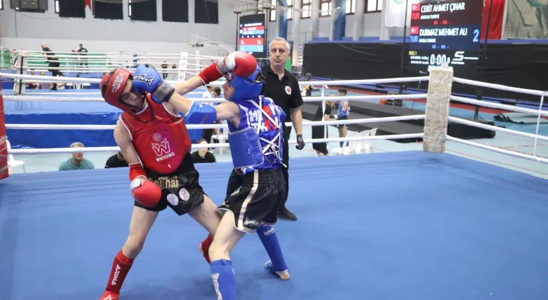 Adana'da Türkiye Gençler Muaythai Şampiyonası başladı