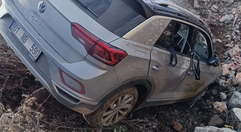 Adıyaman'da devrilen SUV tipi araçtaki 4 kişi yaralandı