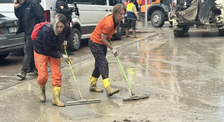 AFAD gönüllüsü kadınlar, Samsun'da sel bölgesine destek için seferber oldu