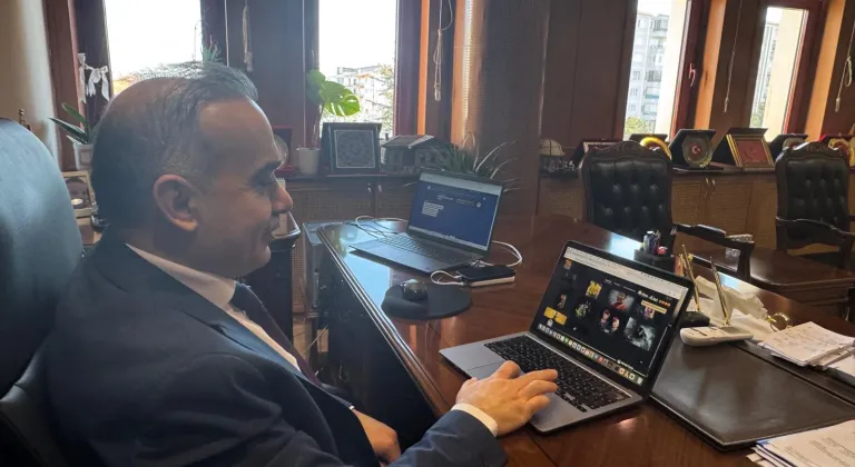 Afyonkarahisar Cumhuriyet Başsavcısı Patlak, AA'nın "Yılın Kareleri" oylamasına katıldı