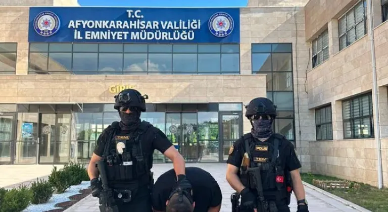 Afyonkarahisar'da FETÖ'nün suikast timinin firarisiyle irtibatlı olduğu belirlenen şüpheli tutuklandı