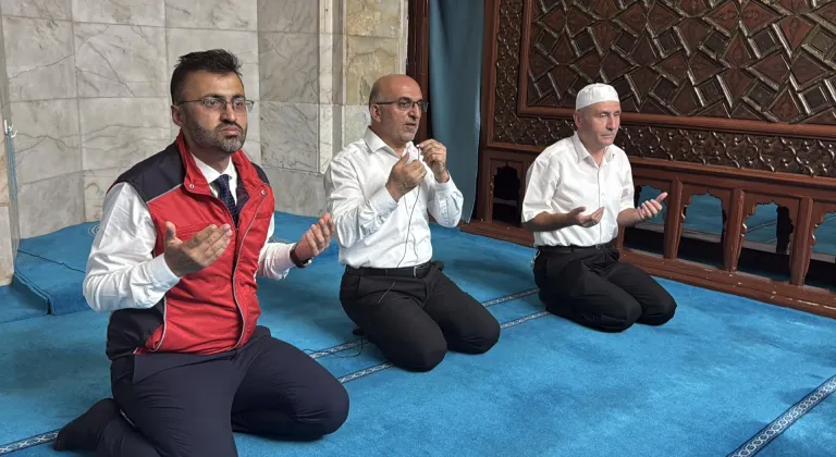 Afyonkarahisar'da Vakıflar Genel Müdürlüğünce toplu sünnet şöleni düzenlendi
