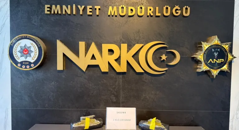 Ağrı'da İran'dan gelen tırda 1 kilo 220 gram uyuşturucu ele geçirildi