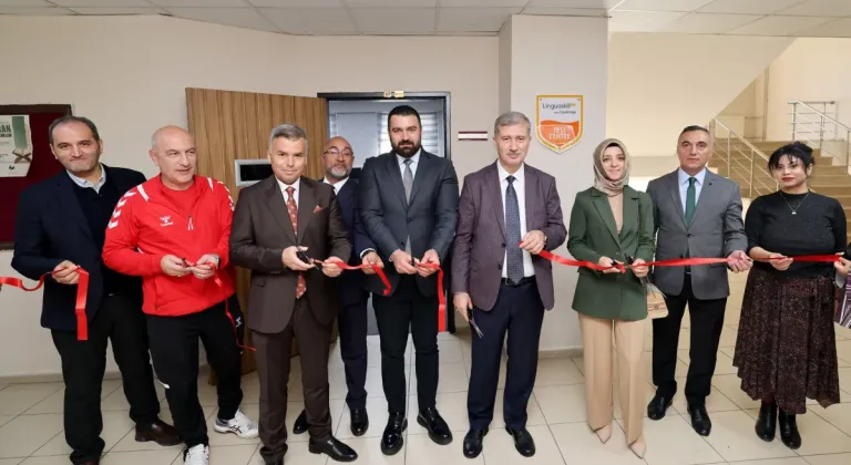 Ağrı’da YDS’ye eşdeğer Linguaskill sınavı için dijital merkez açıldı