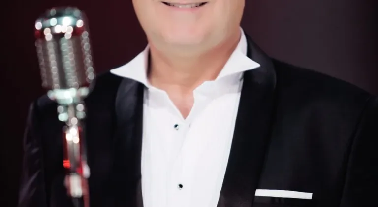 Ahmet Özhan ve İhsan Özer, İstanbul Tarihi Türk Müziği Topluluğu konserinde buluşacak