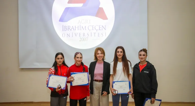 AİÇÜ Bilimsel Teşvik ve Spor Ödülleri sahiplerini buldu