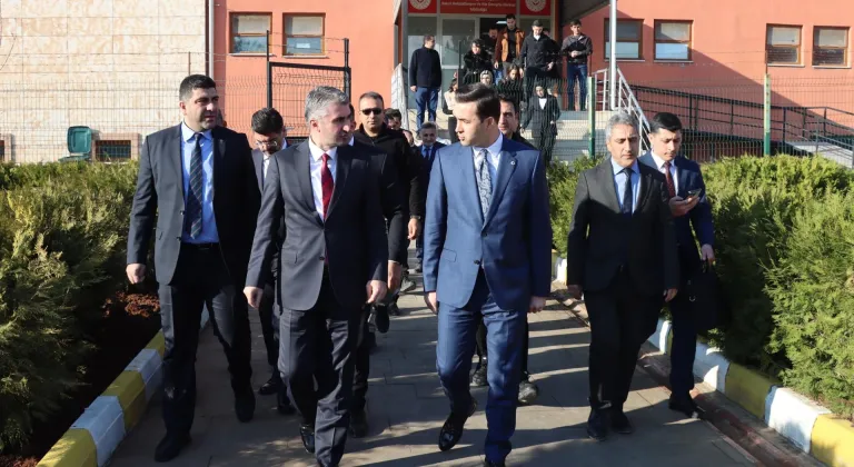 Aile ve Sosyal Hizmetler Bakan Yardımcısı Tarıkdaroğlu, Mardin'de temaslarda bulundu