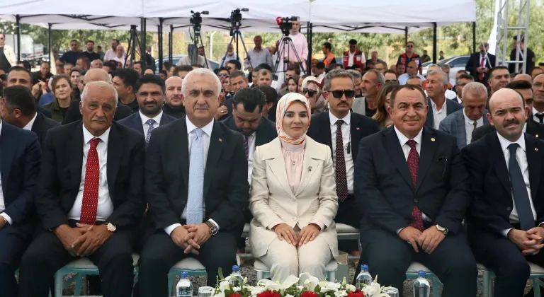 Aile ve Sosyal Hizmetler Bakanı Göktaş, Muş'ta temel atma töreninde konuştu: