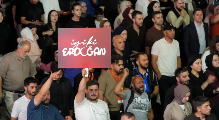 AK Parti Gençlik Kolları'ndan Ayasofya'nın ibadete açılmasının 6. yılında "Bir Gençlik Yürüyüşü" programı