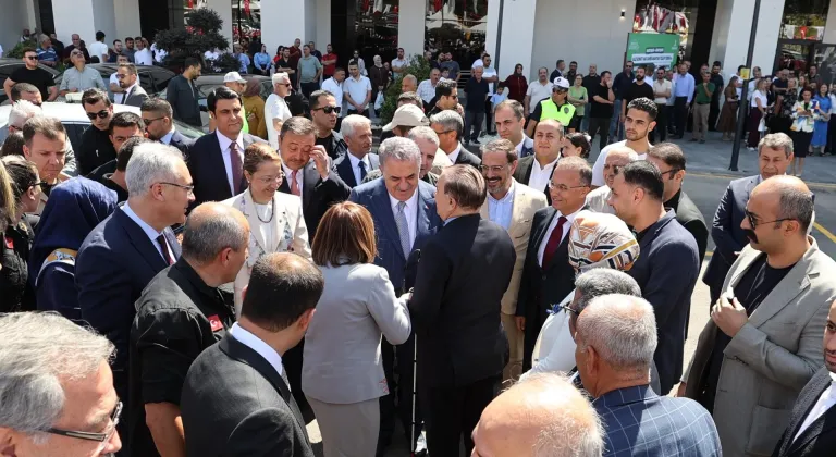 AK Parti Genel Başkan Yardımcısı Yazıcı, Gaziantep'te bisiklet dağıtım törenine katıldı: