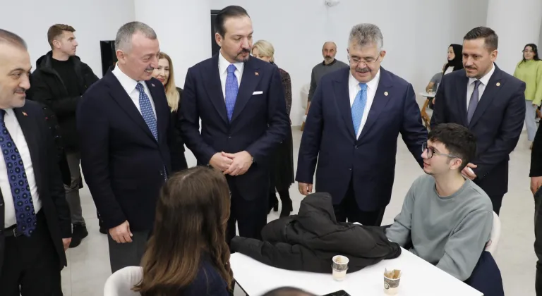 AK Parti Genel Başkan Yardımcısı Zorlu, Kocaeli'de ziyaretlerde bulundu