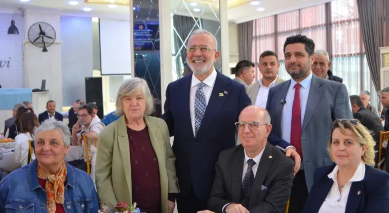 AK Parti Grup Başkanvekili Yenişehirlioğlu, Manisa'da konuştu:
