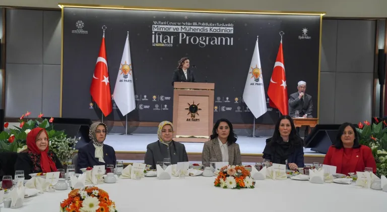AK Parti'de "Mimar ve Mühendis Kadınlar İftar Programı" düzenlendi