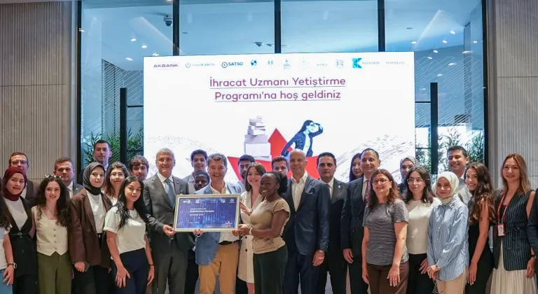 Akbank Gençlik Akademisi'nin "Export Talent Programı" tamamlandı
