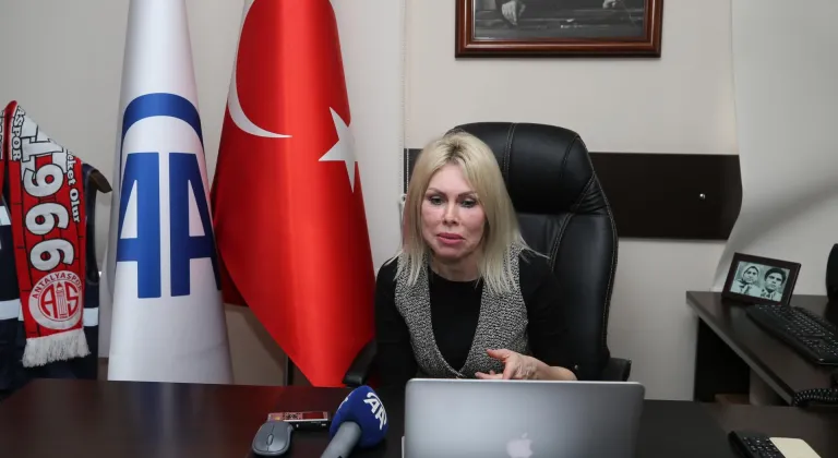 Akdeniz Üniversitesi Rektörü Prof. Dr. Özkan, AA'nın "Yılın Kareleri" oylamasına katıldı