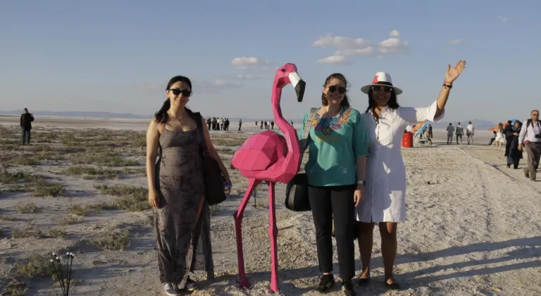 Aksaray'da Eskil Tuz Gölü Uluslararası Turizm ve Kültür Festivali başladı