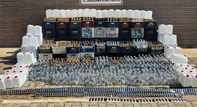 Alanya'da 1750 litre kaçak ve etil alkol ele geçirildi
