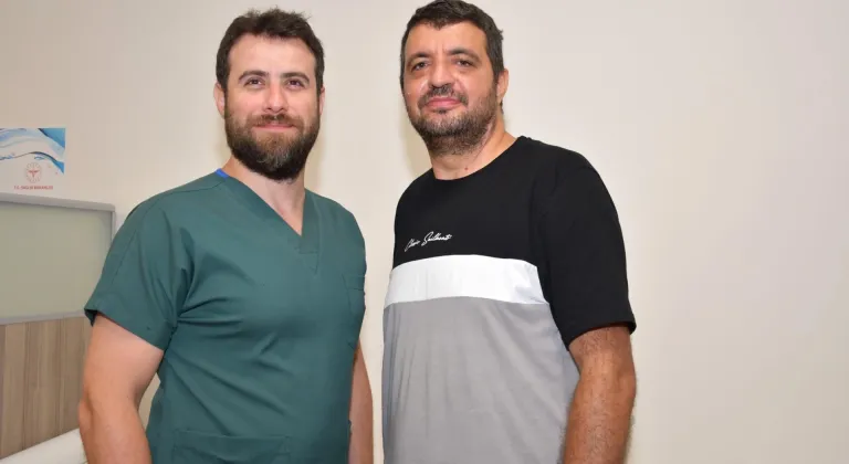 Alanya'da hastanın yemek borusundaki 13 santimetrelik kitle kapalı ameliyatla çıkarıldı