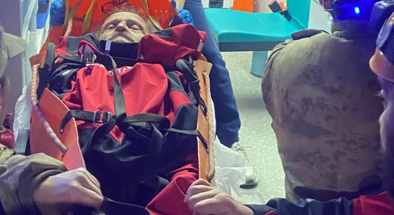 Alanya'da kaybolan 70 yaşındaki Alzheimer hastası, ormanlık alanda bulundu