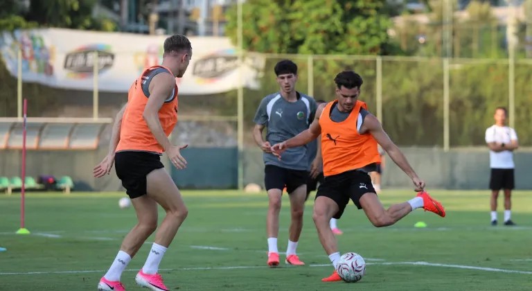 Alanyaspor, Beşiktaş maçı hazırlıklarına başladı