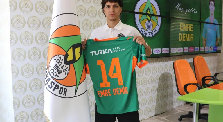 Alanyaspor, Emre Demir ile 3 yıllık sözleşme imzaladı