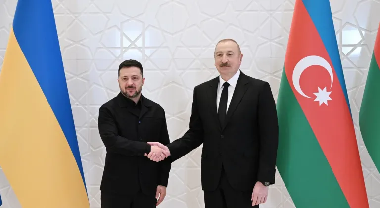 Aliyev ve Zelenskiy Azerbaycan'ın Gebele şehrinde görüştü