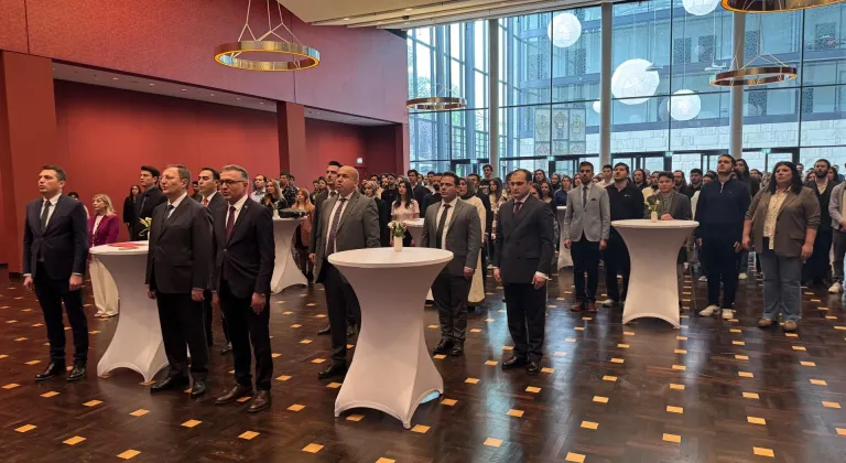 Almanya'da eğitim alan Türk öğrenciler Berlin'de bir araya geldi