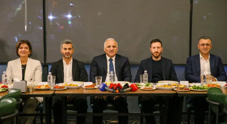 Amed Sportif Faaliyetler ile Erzurumspor FK yöneticileri yemekte buluştu