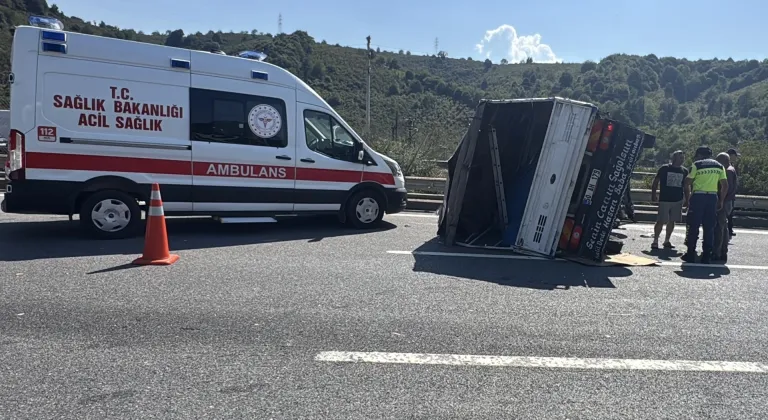 Anadolu Otoyolu Düzce kesimindeki zincirleme kaza ulaşımı aksattı