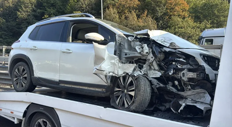 Anadolu Otoyolu'nun Bolu Dağı Tüneli kesiminde trafik kazaları ulaşımı aksattı