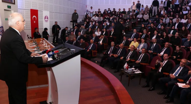 Anayasa Mahkemesi Başkanı Kadir Özkaya, Erzurum'daki panelde konuştu: