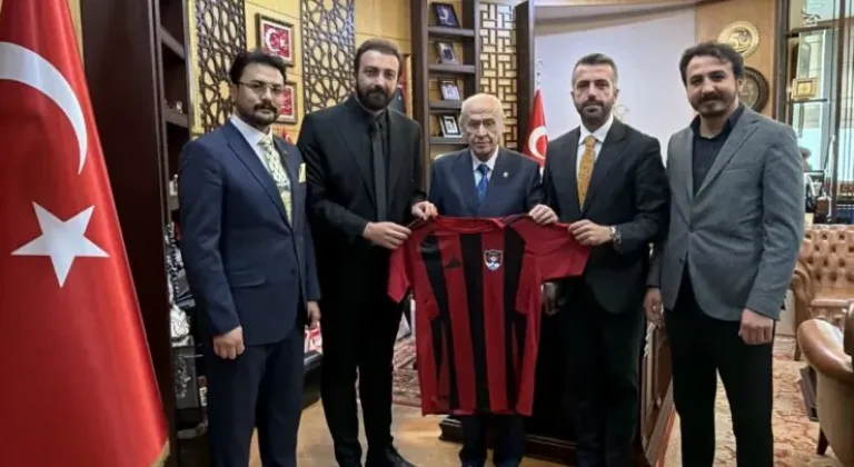 Ankara’da temas: Vanspor yönetiminden Devlet Bahçeli’ye ziyaret