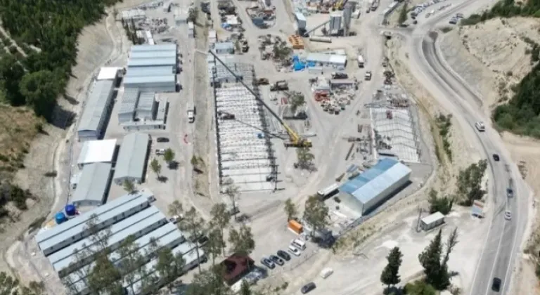 Antalya-Alanya Otoyolu’nda Temel Atma Heyecanı Başlıyor









