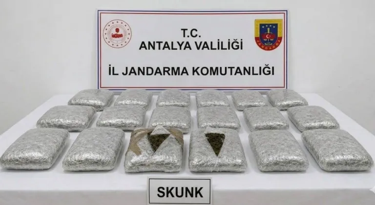 Antalya'da 30 kilogram uyuşturucu ele geçirildi