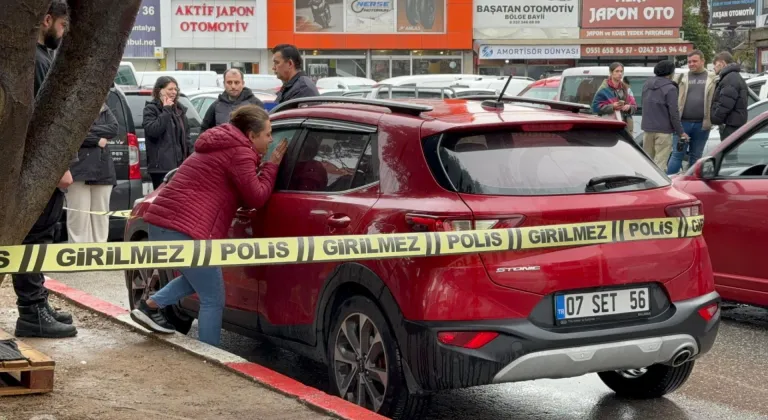 Antalya'da bir kişi aracında ölü bulundu